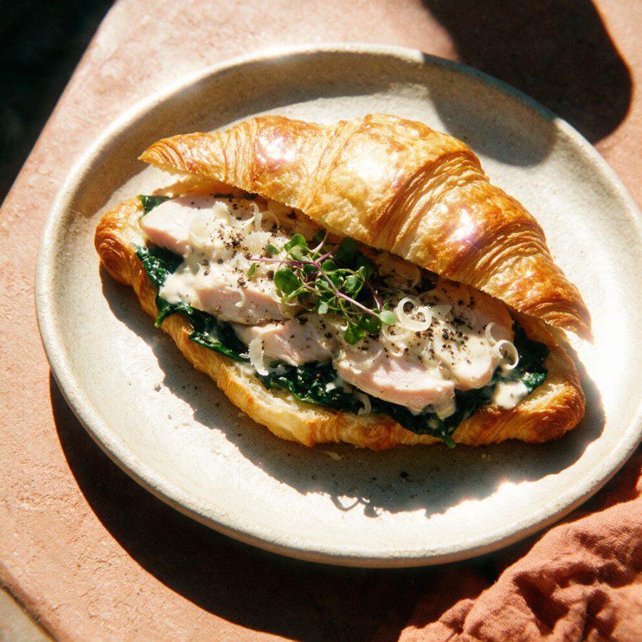 Croissant con pollo
